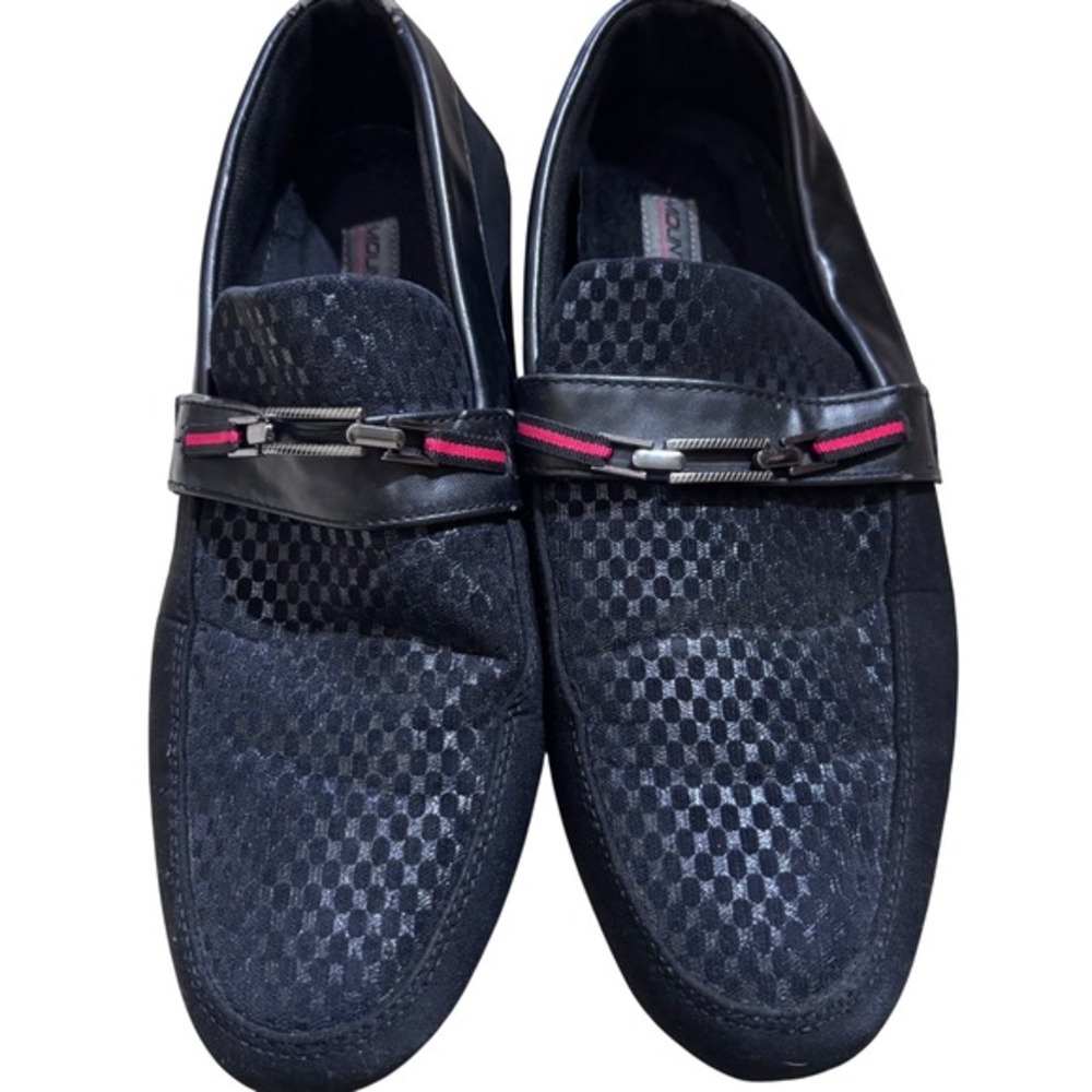 Mountrek Slip-On Loafers mens 11.5 Honeycomb Textured‎ Metal Buckle Black